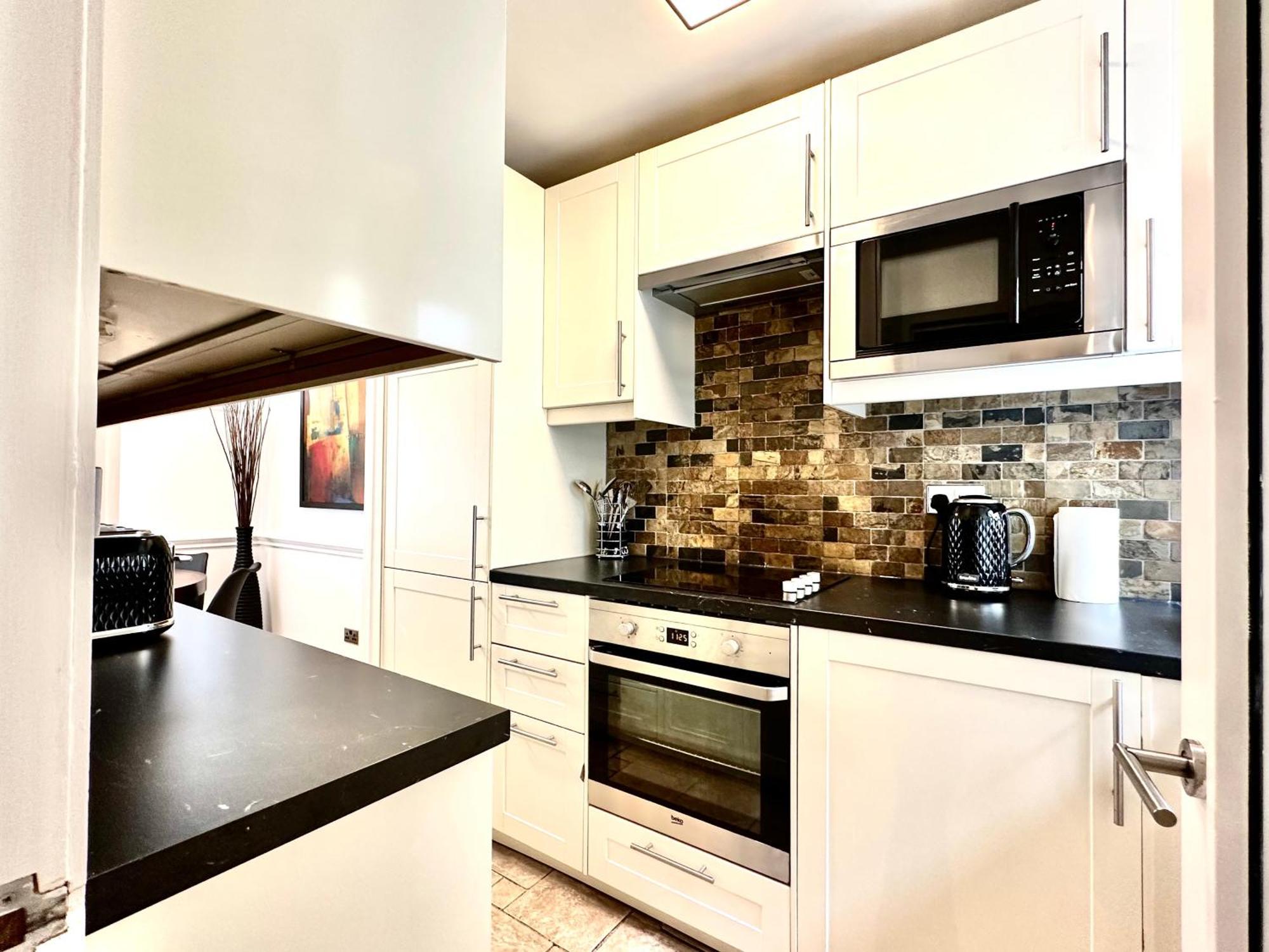 Newly Refurbished ,Chic, Attractive 3 Bedroom Flat London Exterior foto