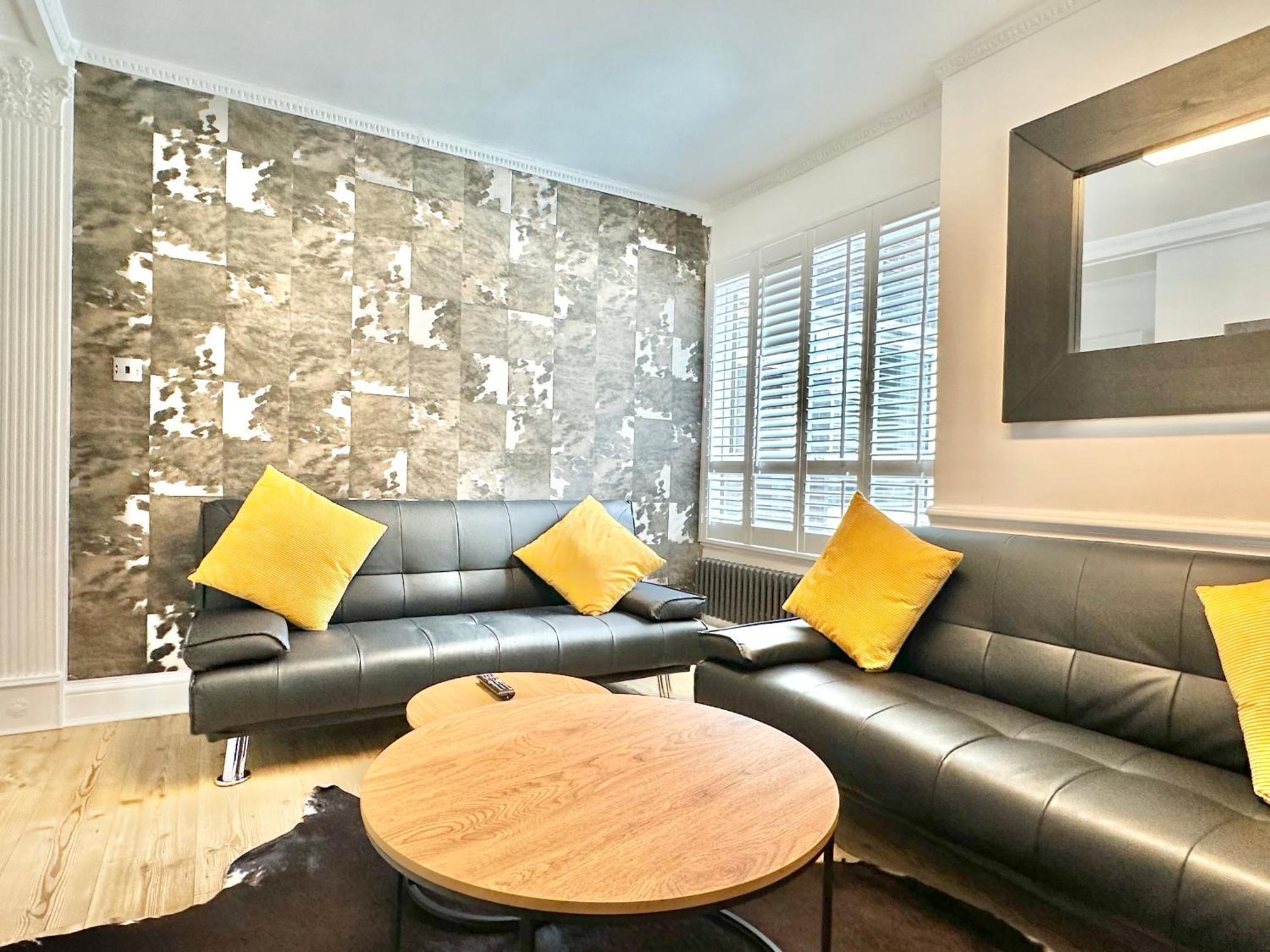 Newly Refurbished ,Chic, Attractive 3 Bedroom Flat London Exterior foto